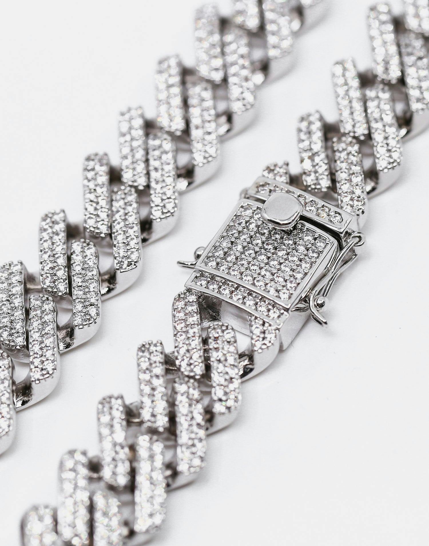 Saint Morta Interlink 20" Necklace Iced White Gold