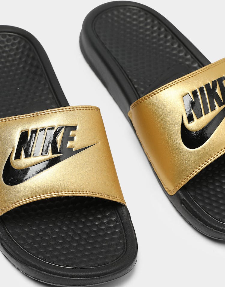 Nike WOMEN'S BENASSI