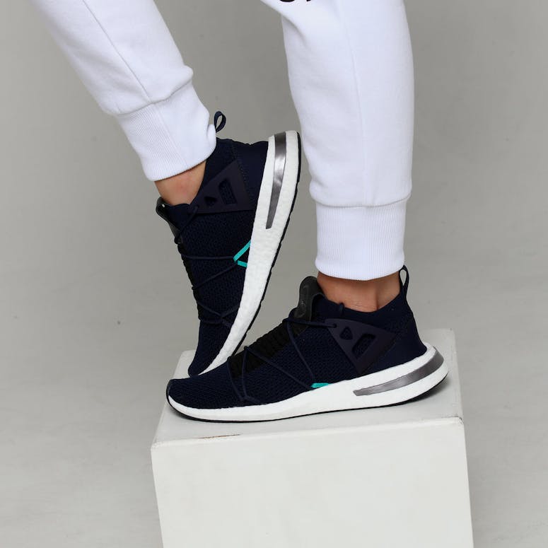 Adidas Women's Arkyn Primeknit Navy/Black