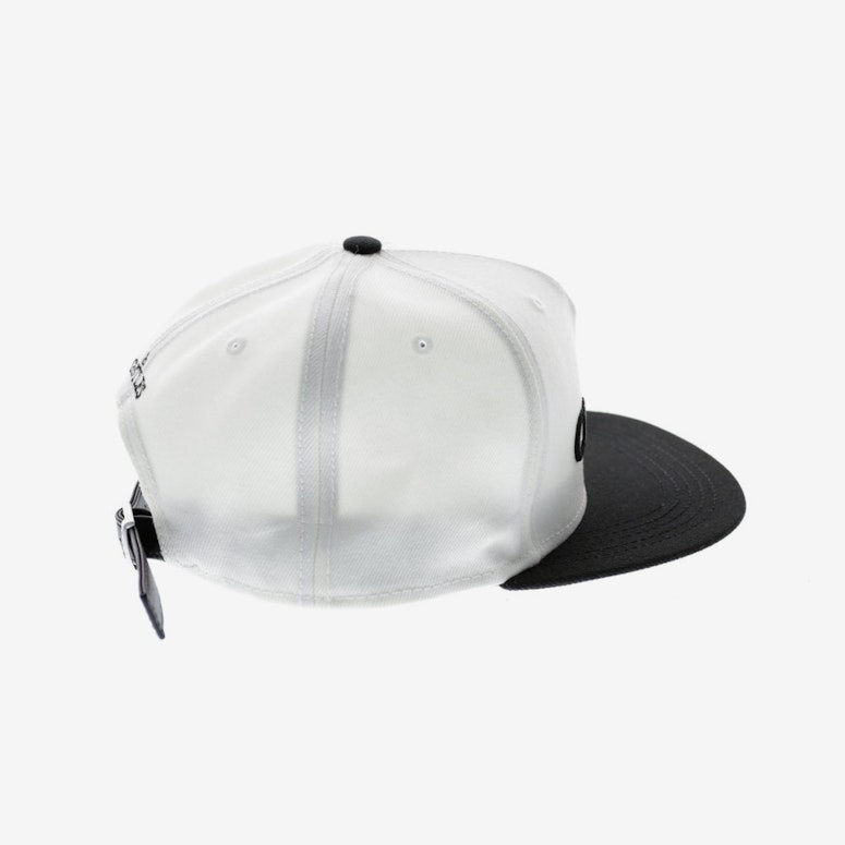 Crooks & Castles Serif Strapback White/black