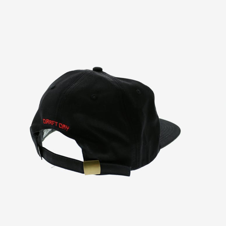 Middle Man 5 Panel Strapback Black