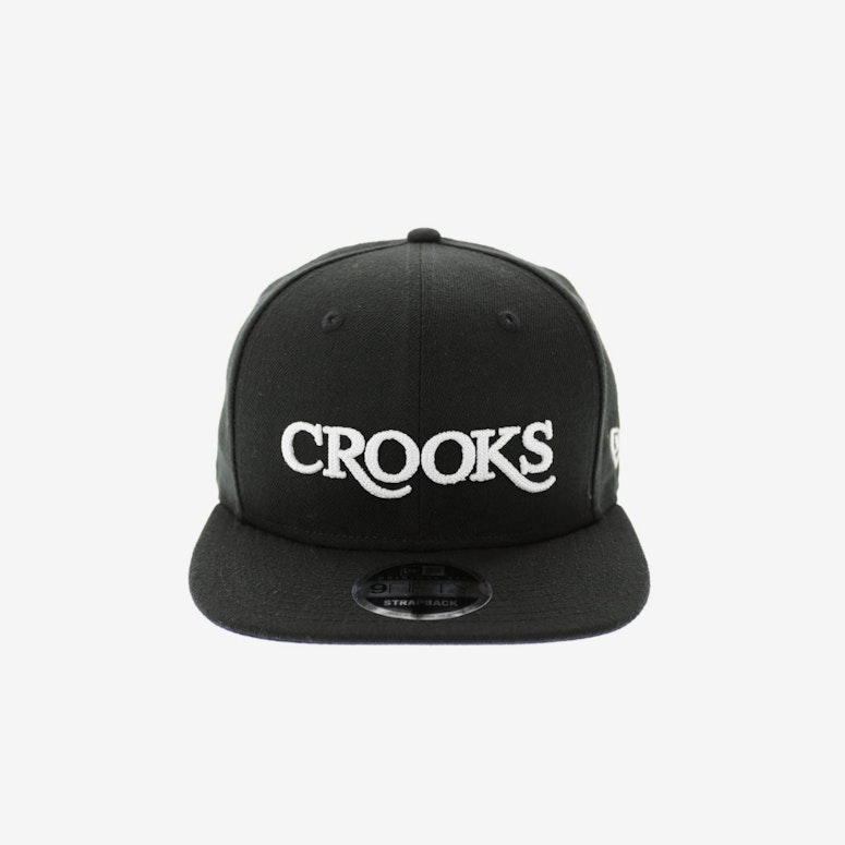 Crooks & Castles Serif Strapback Black