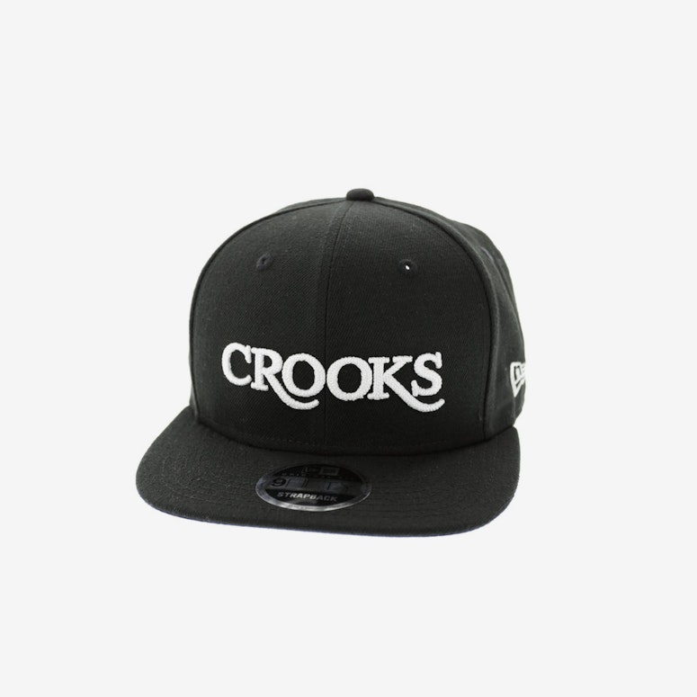 Crooks & Castles Serif Strapback Black