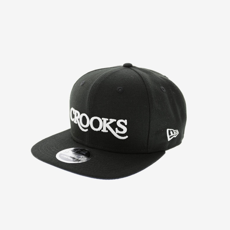 Crooks & Castles Serif Strapback Black