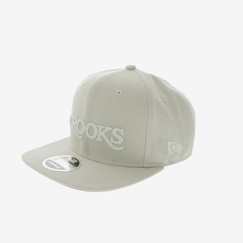 Crooks & Castles Serif Strapback Natural