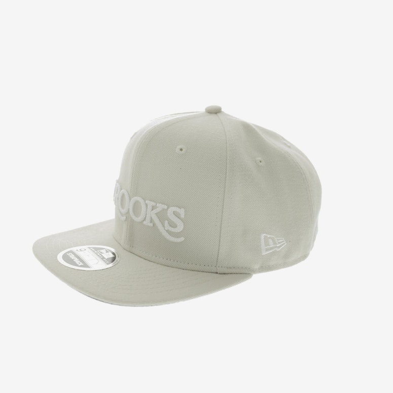 Crooks & Castles Serif Strapback Natural
