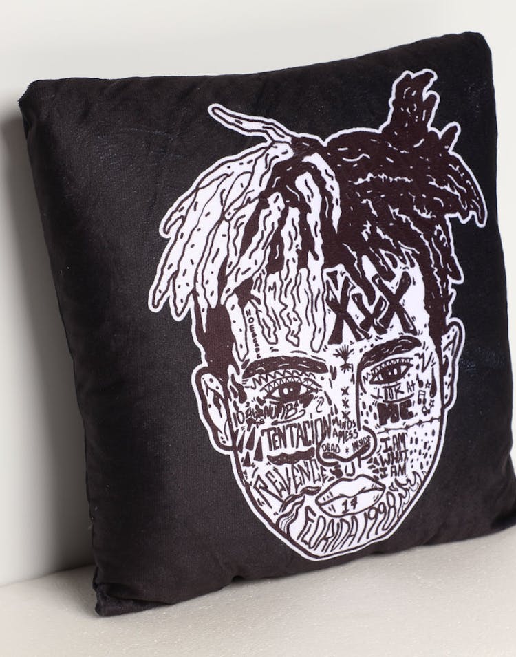 Pillow 9 Black/White