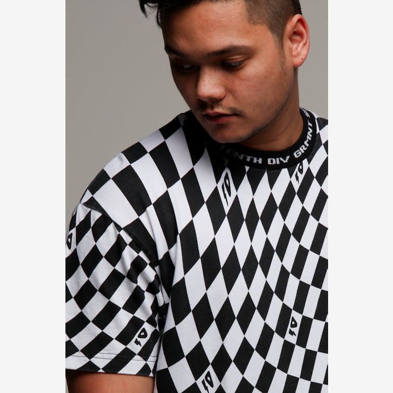 10 Deep Distortion Tee White