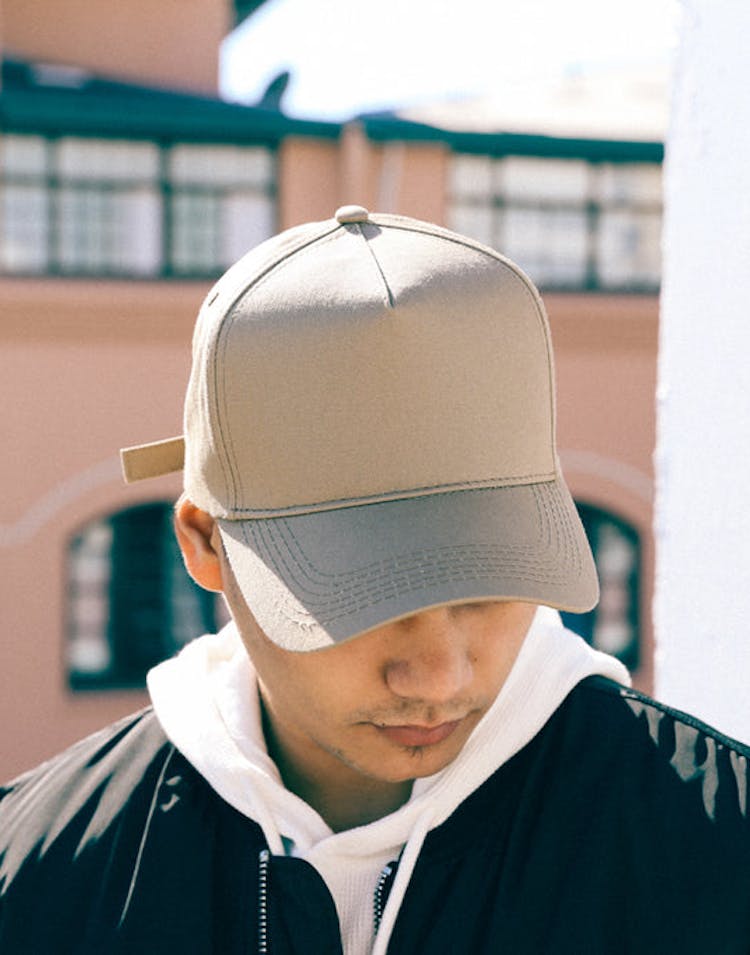 Iron Lady Strpback Tan