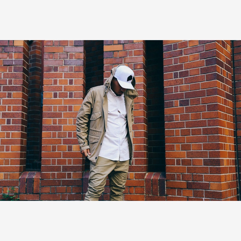 Paisley Native Metal Snapback White/black