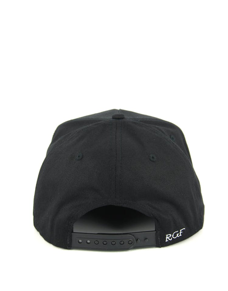the Finger Snapback Black