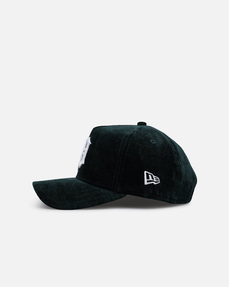 New Era Detroit Tigers 'Plush Chenille' 9FORTY A-Frame Snapback Dark Green