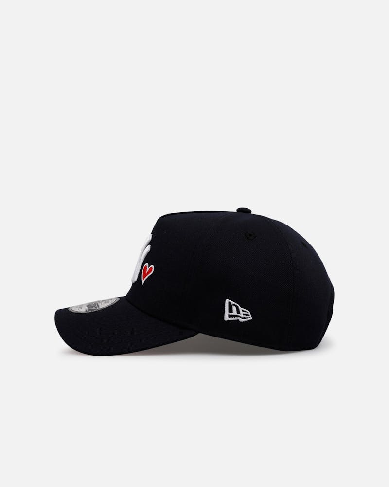 New Era New York Yankees 'Team Color Hearts' 9FORTY A-Frame Snapback Navy