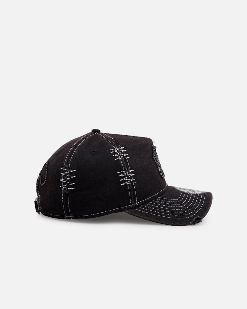 New Era New York Yankees 'Distressed And Worn' 9FORTY A-Frame Casual Strapback Navy