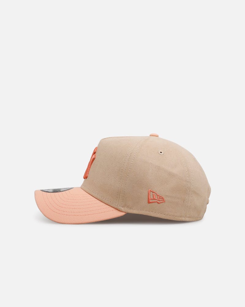 New Era New York Yankees 'Peach Suede' 9FORTY A-Frame Snapback Peach