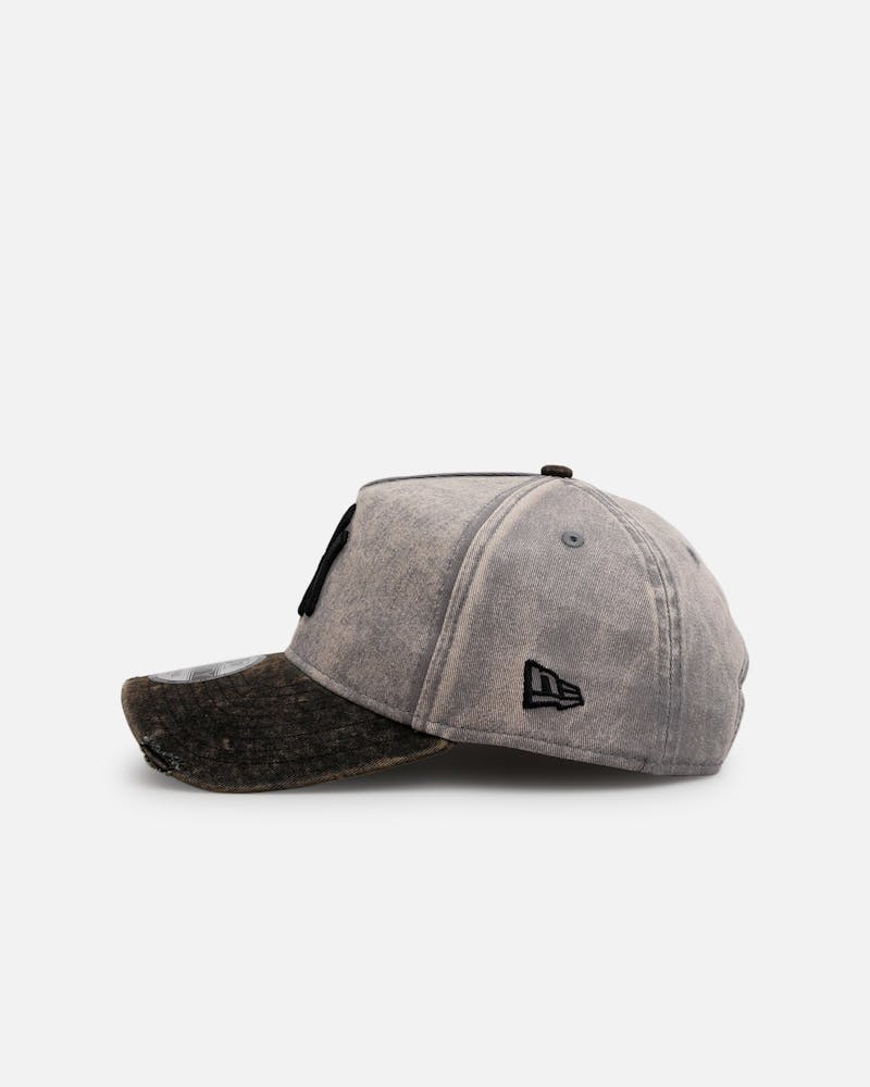 New Era New York Yankees 'Washed Storm Gray' 9FORTY A-Frame Snapback Gray