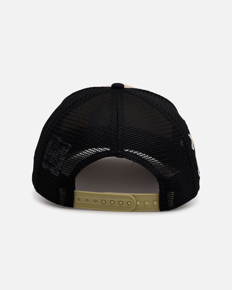 New Era Atlanta Braves 'Vintage Truckers' 9FORTY A-Frame Trucker Snapback Vegas Gold