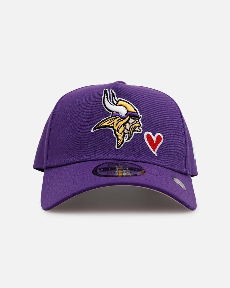New Era Minnesota Vikings 'Team Color Hearts' 9FORTY A-Frame Snapback Official Team Color