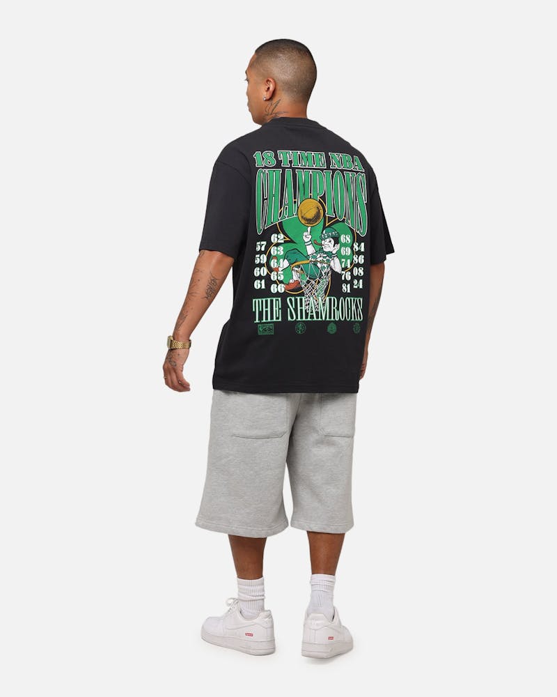 Mitchell & Ness Boston Celtics 18-Time NBA Champions T-Shirt Faded Black
