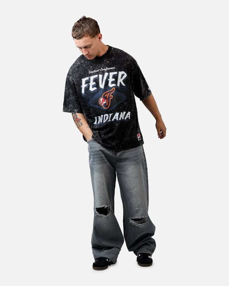 New Era Indiana Fever Boxy Essentials T-Shirt Washed Black