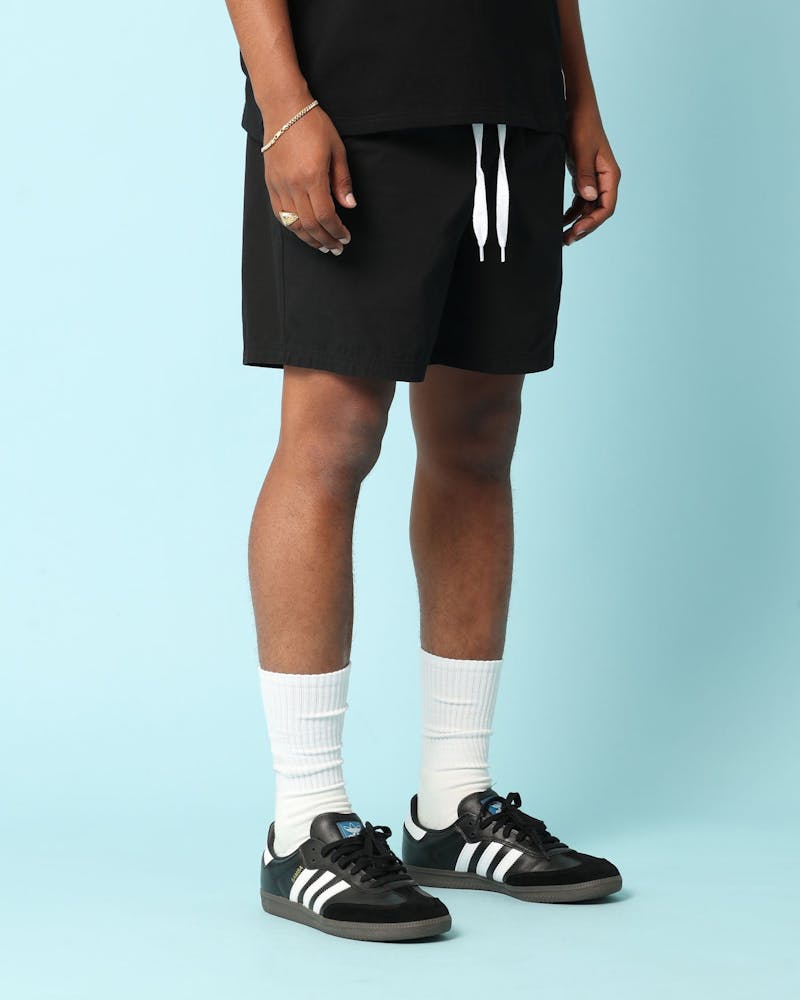 Carré Club Carré Shorts Black
