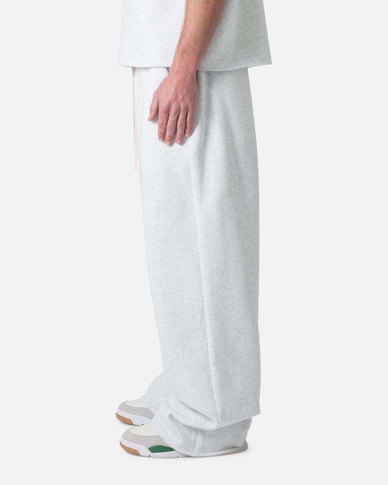 MNML Washed Ultra Baggy Sweatpants Heather Grey