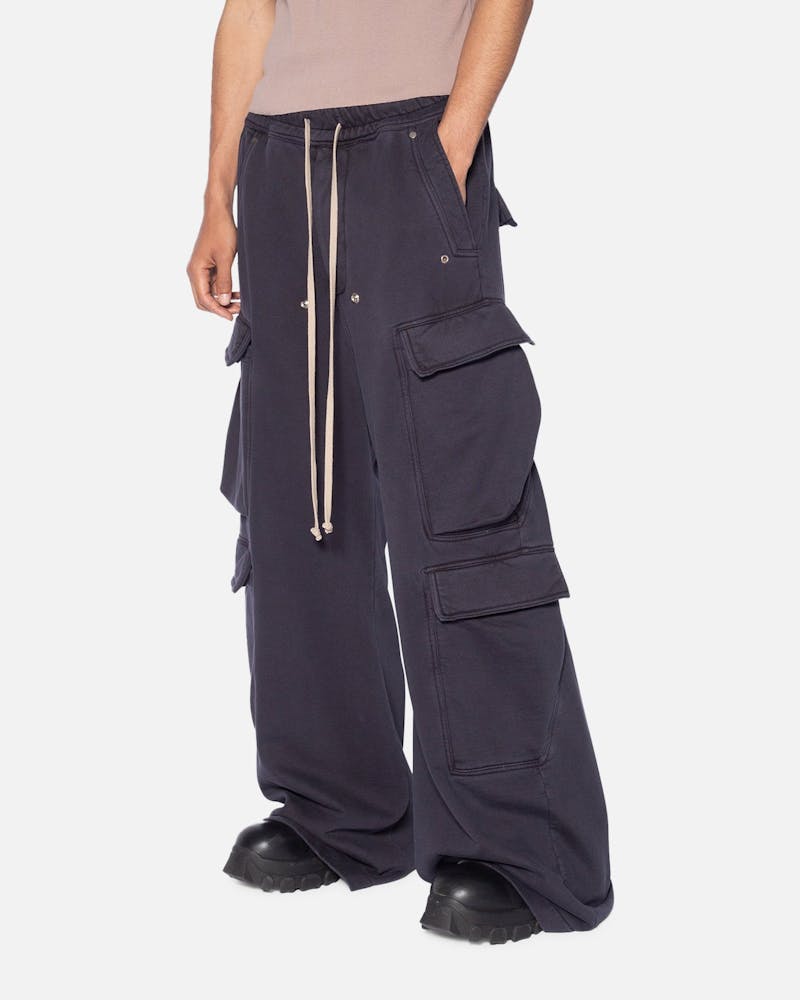 MNML Rave Double Cargo Sweatpants Washed Black