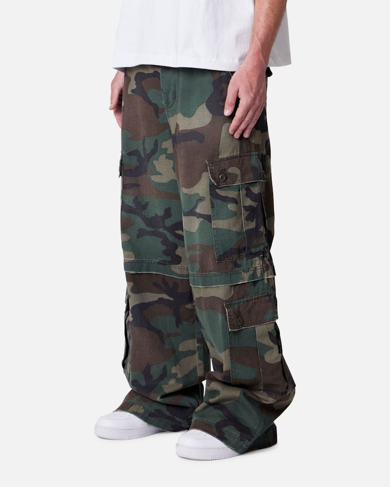 MNML Rave Distressed Cargo Pants Distressed Camo
