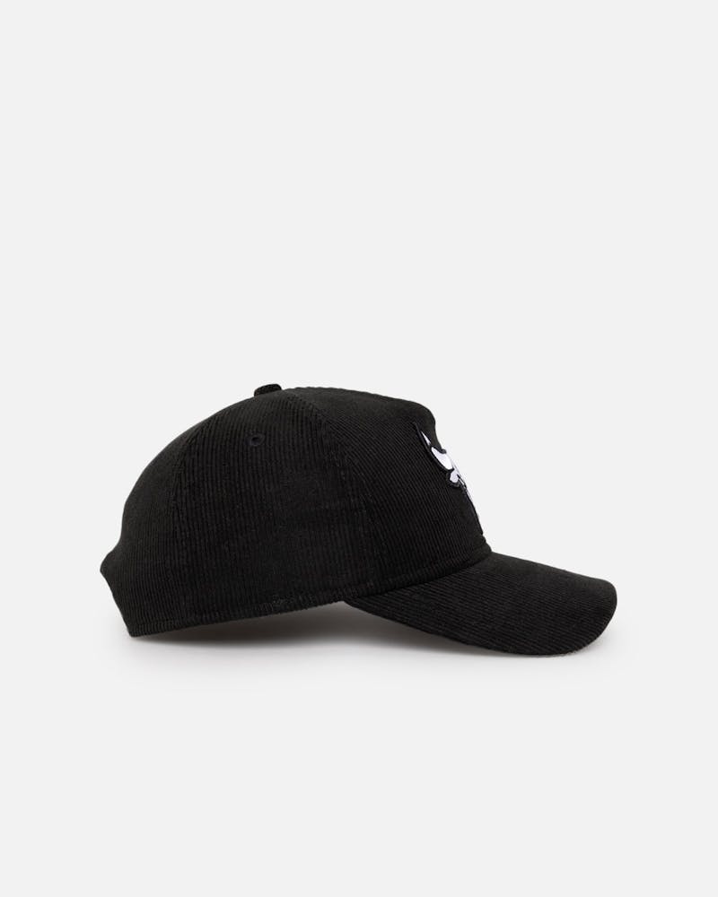 New Era Chicago Bulls 'Corduroy Roses' Golfer Pre-Curved Snapback Black Corduroy/White