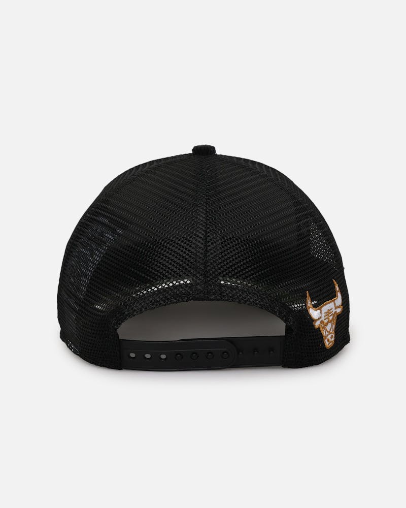 New Era Chicago Bulls 'Washed Cord Racer' Corduroy Golfer Trucker Snapback Washed Black