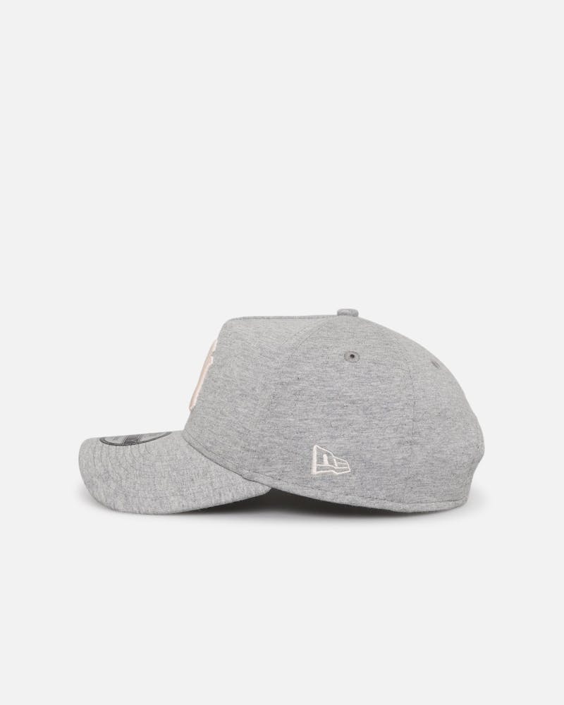 New Era New York Yankees 'Grey Jersey' 9FORTY A-Frame Strapback Heather Grey
