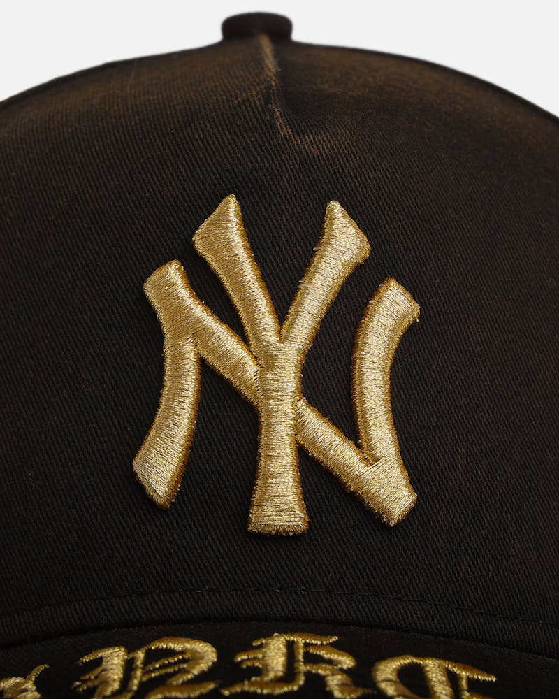 New Era New York Yankees 'Washed Gothic Visor' 9OFRTY A-Frame Snapback Black