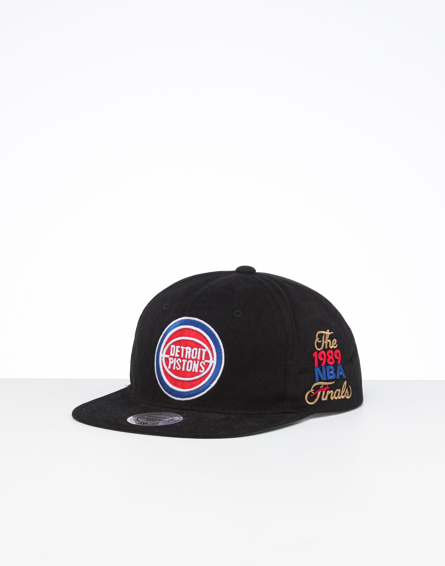 detroit pistons mitchell and ness snapback