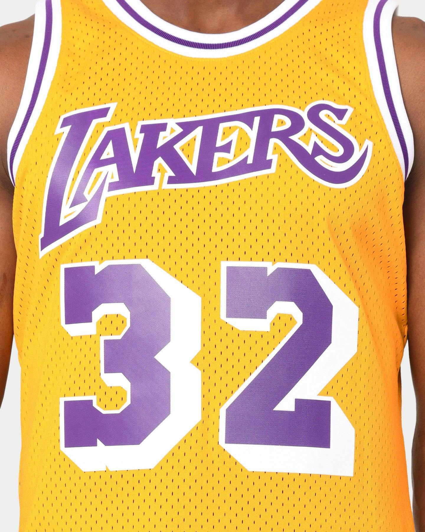 Mitchell & Ness Los Angeles Lakers Magic Johnson #32 Home Swingman NBA ...