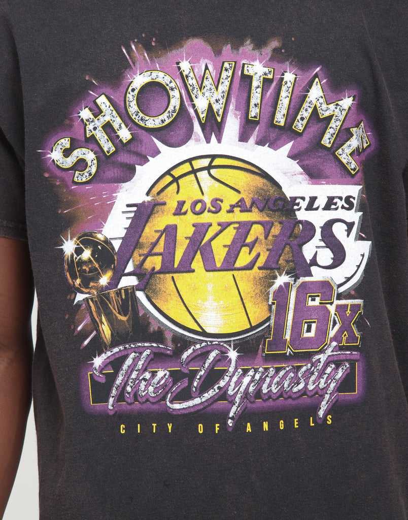 vintage lakers tee