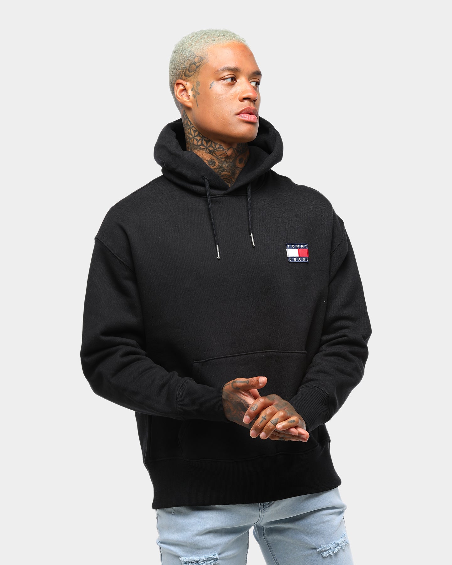 tommy jeans badge hoodie black