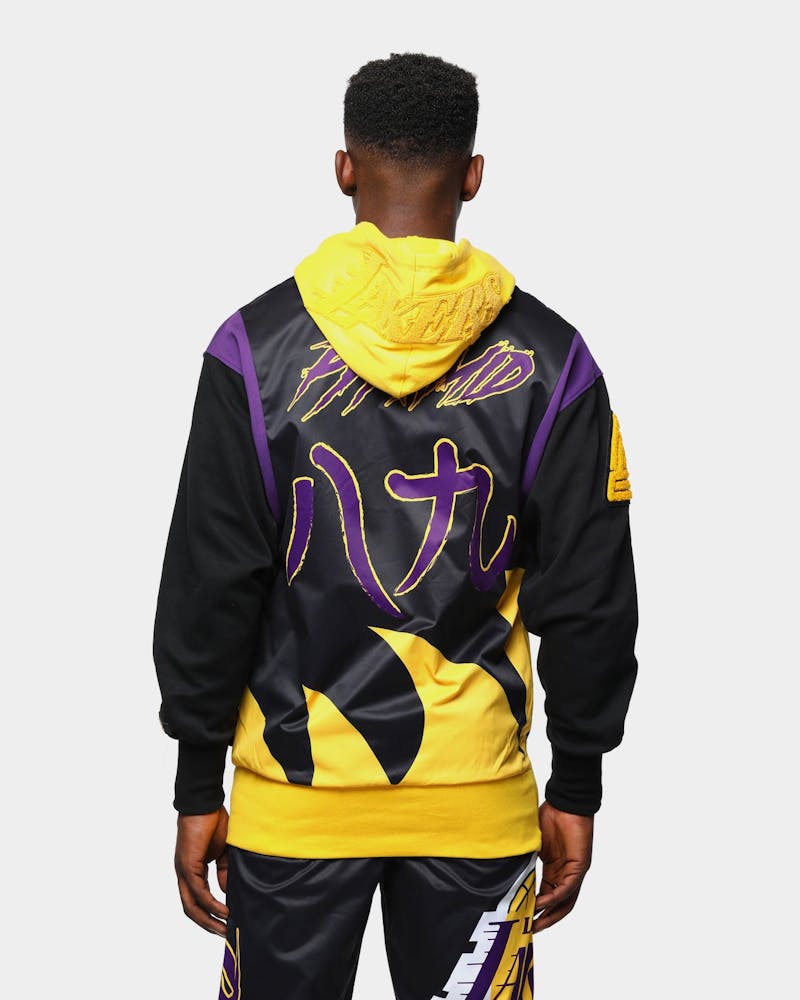 Black Pyramid Men S Los Angeles Lakers Logo Hoodie Yellow Culture Kings Us