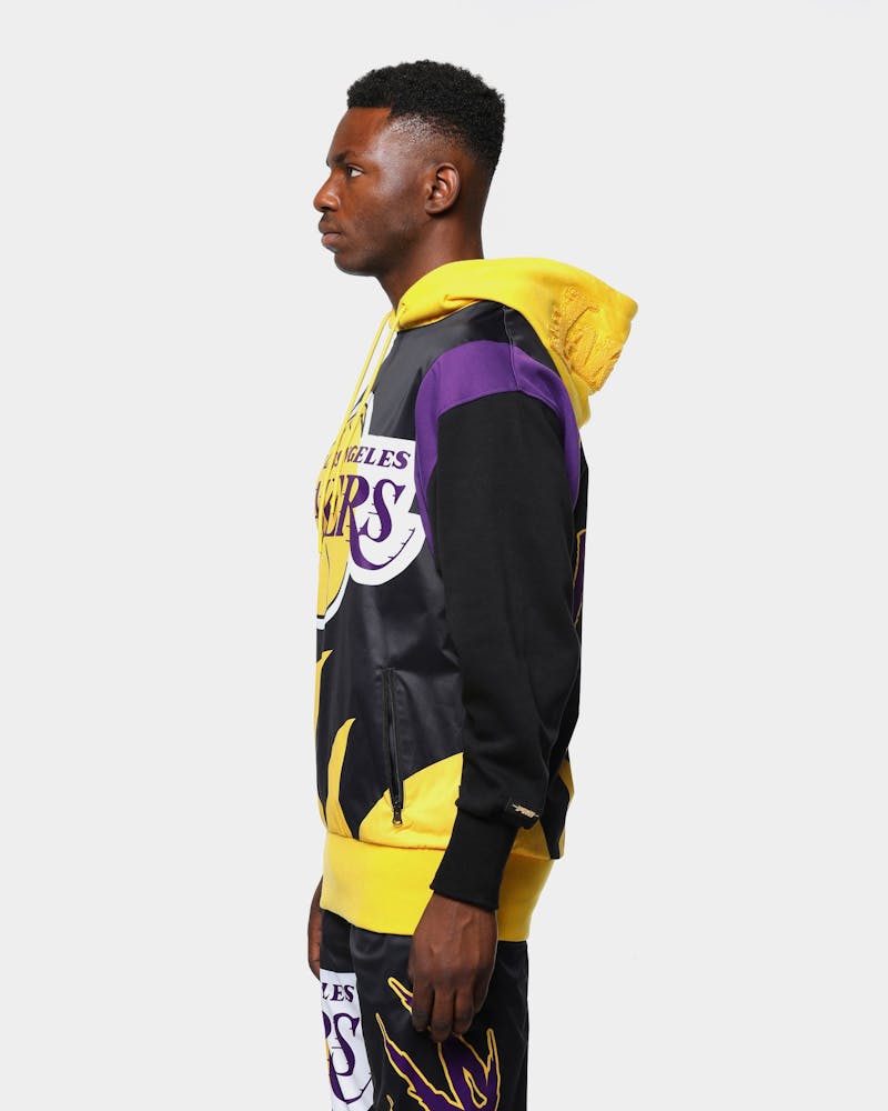 Black Pyramid Men S Los Angeles Lakers Logo Hoodie Yellow Culture Kings Us