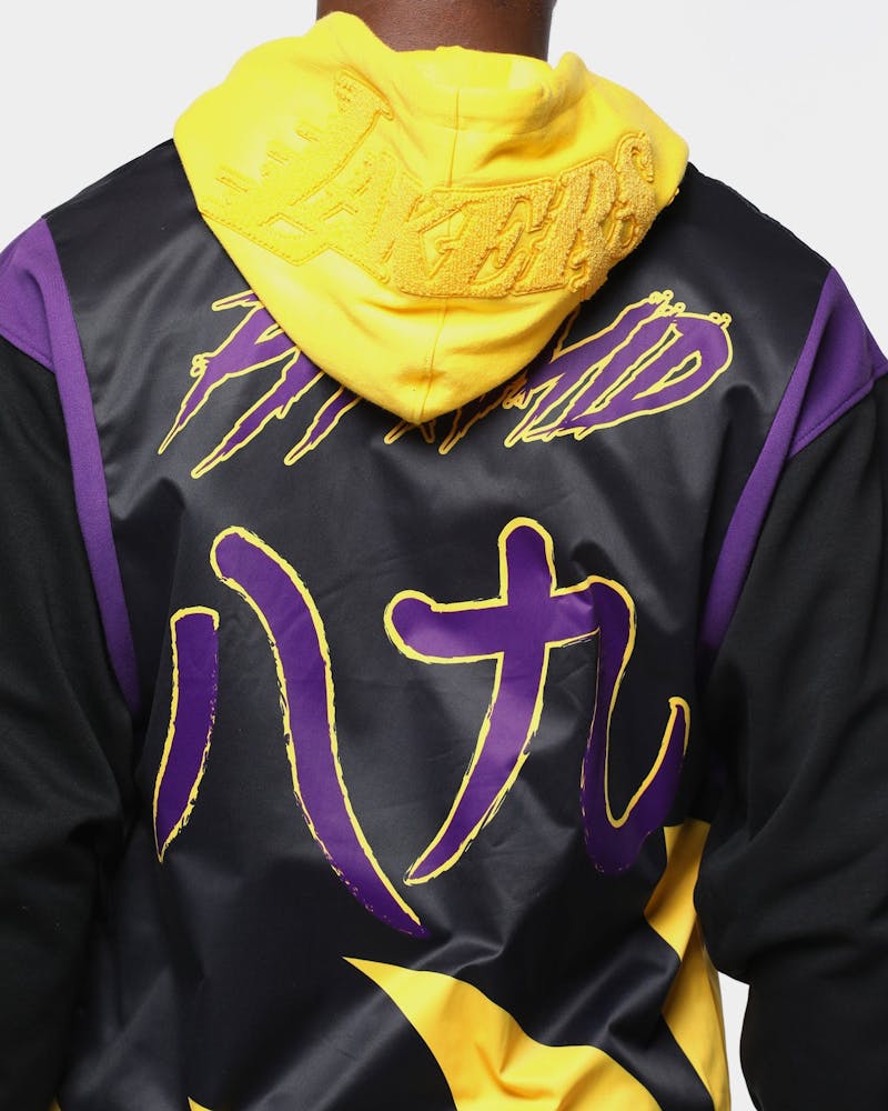 Black Pyramid Men S Los Angeles Lakers Logo Hoodie Yellow Culture Kings Us