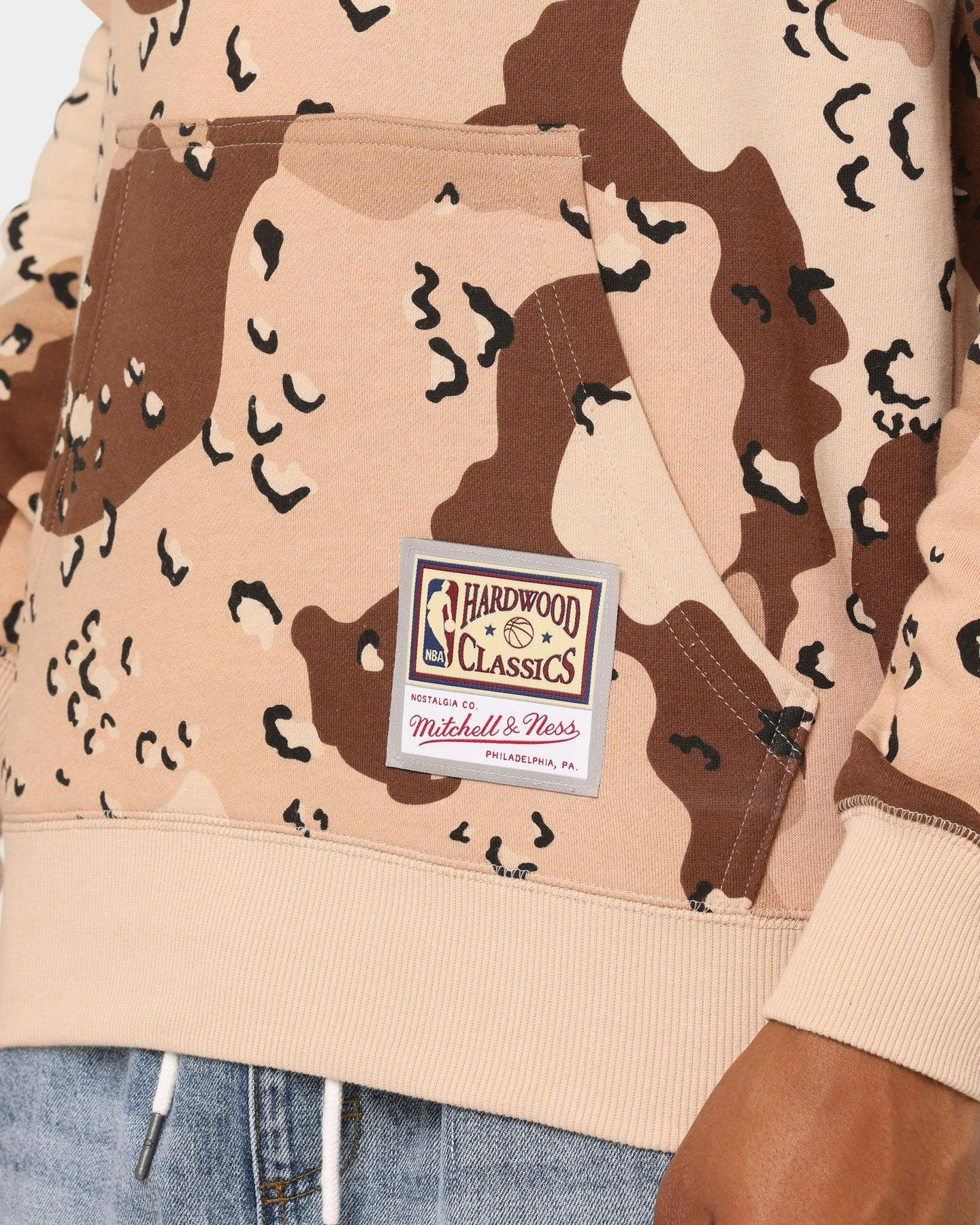 Mitchell & Ness Los Angeles Lakers Camo Reflective Hoodie Sand Camo