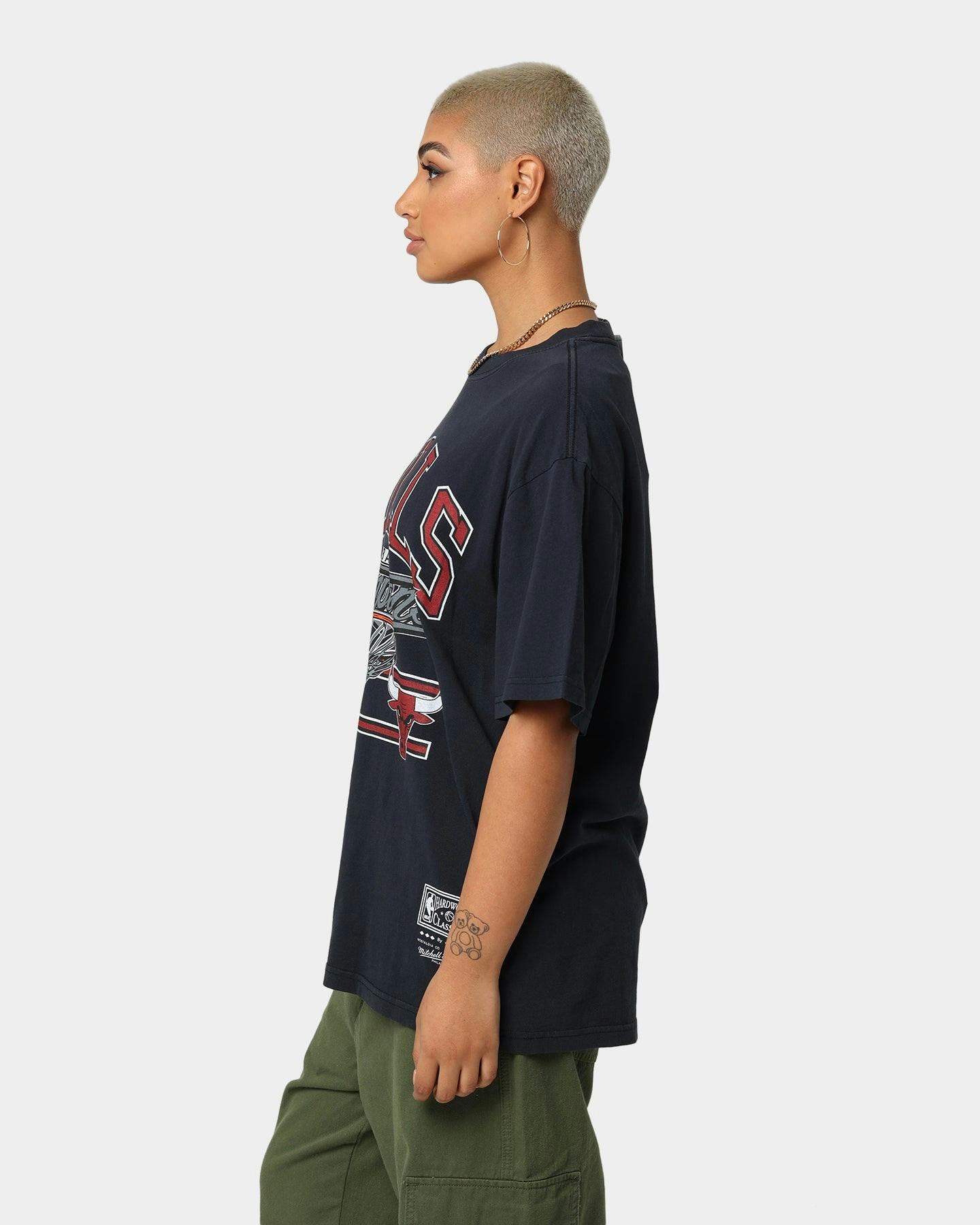 Mitchell & Ness Chicago Bulls Hoop T-Shirt Faded Black