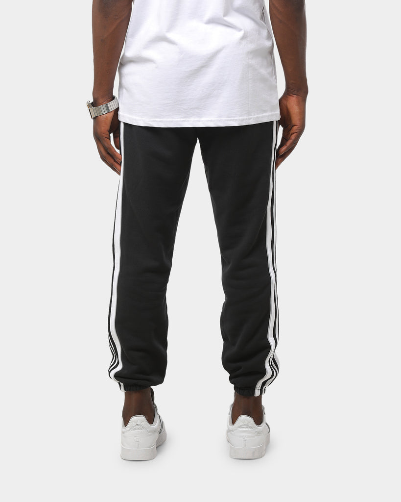Adidas 3 Stripe Panel Sweat Pants BlackWhite – Culture Kings US adidas 3 Stripe Panel training pants green | WeAre Shop