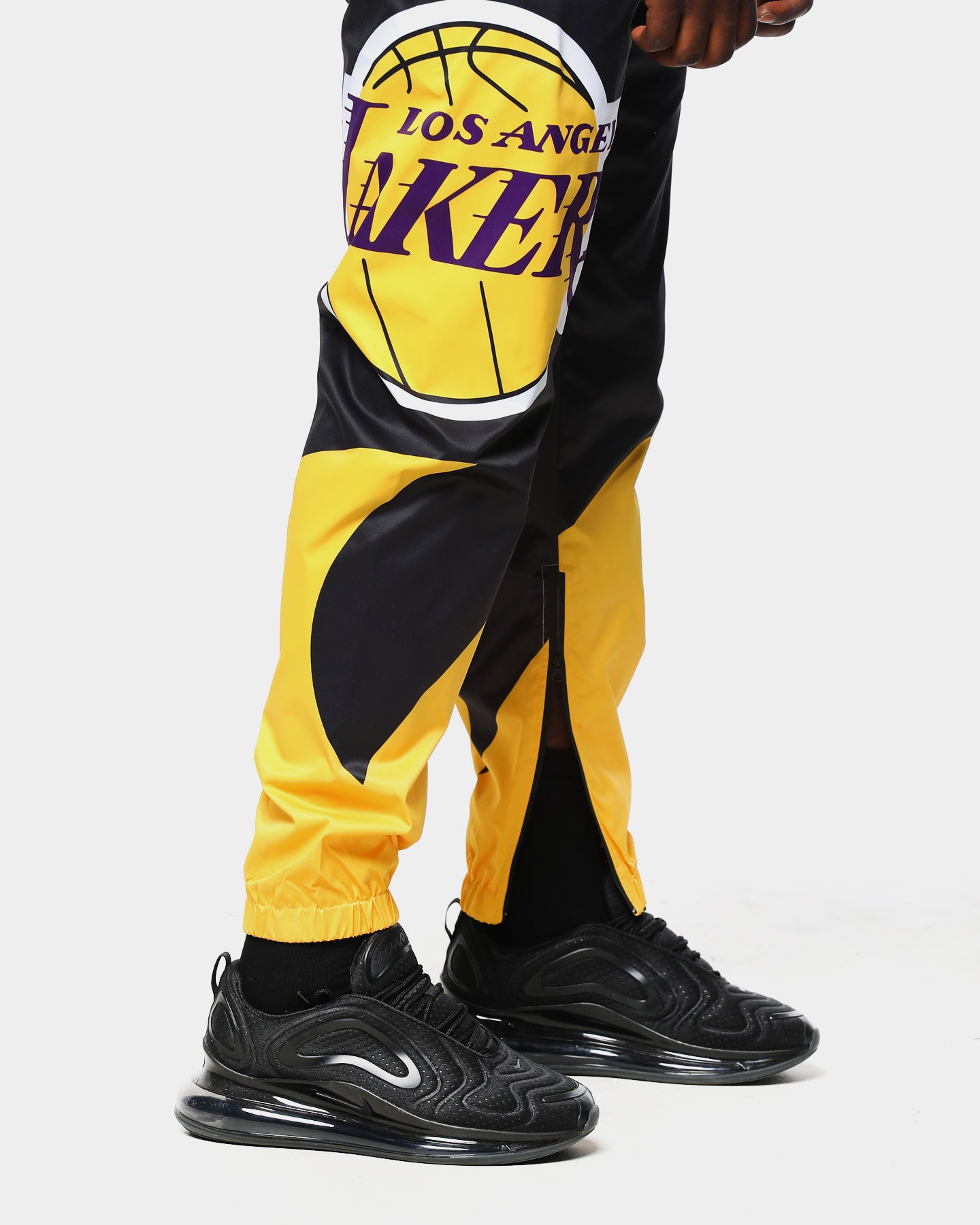 yellow lakers sweatpants