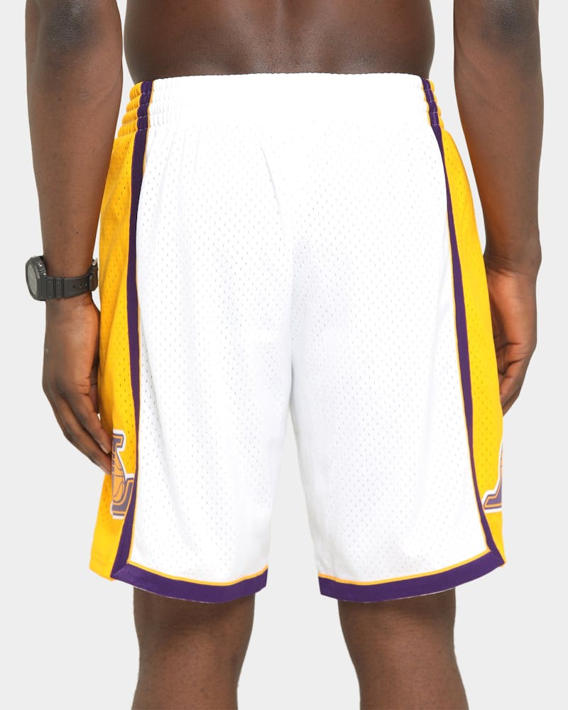 Mitchell & Ness Los Angeles Lakers Swingman Shorts White | Culture Kings US
