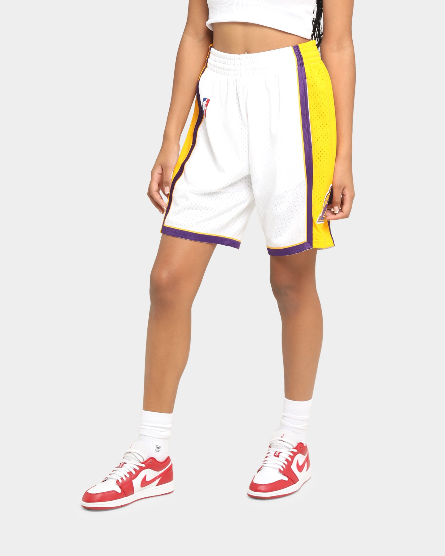 lakers shorts mitchell ness