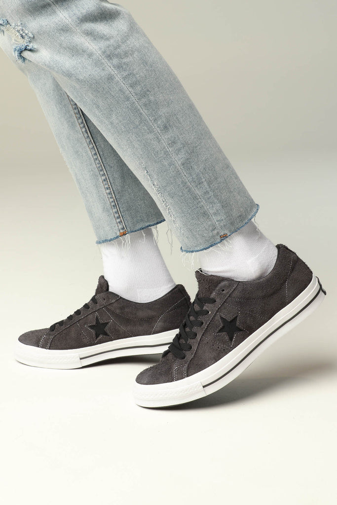 converse one star dark