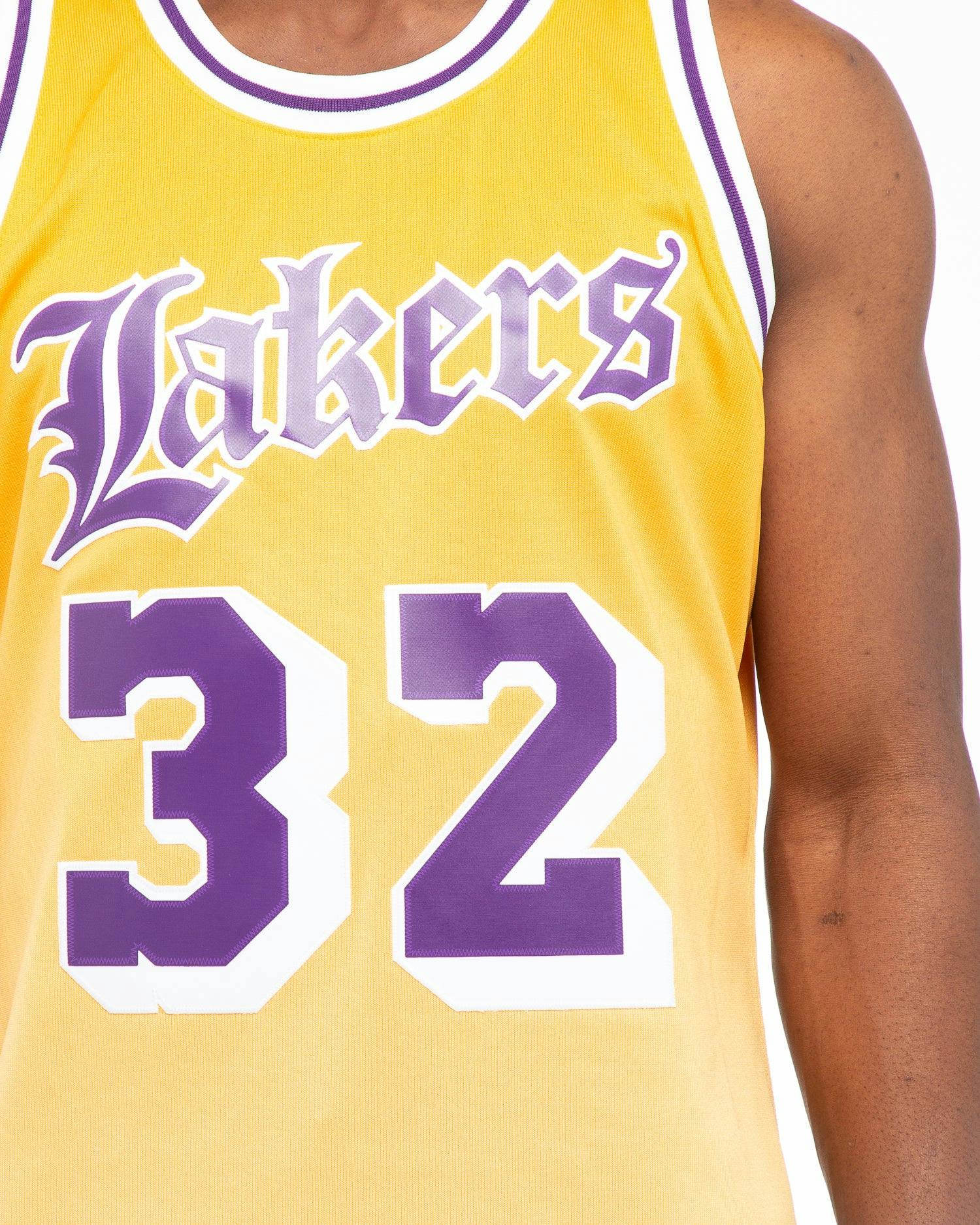 Mitchell & Ness Los Angeles Lakers Magic Johnson #32 O.E Faded Jersey Yellow | Culture Kings US