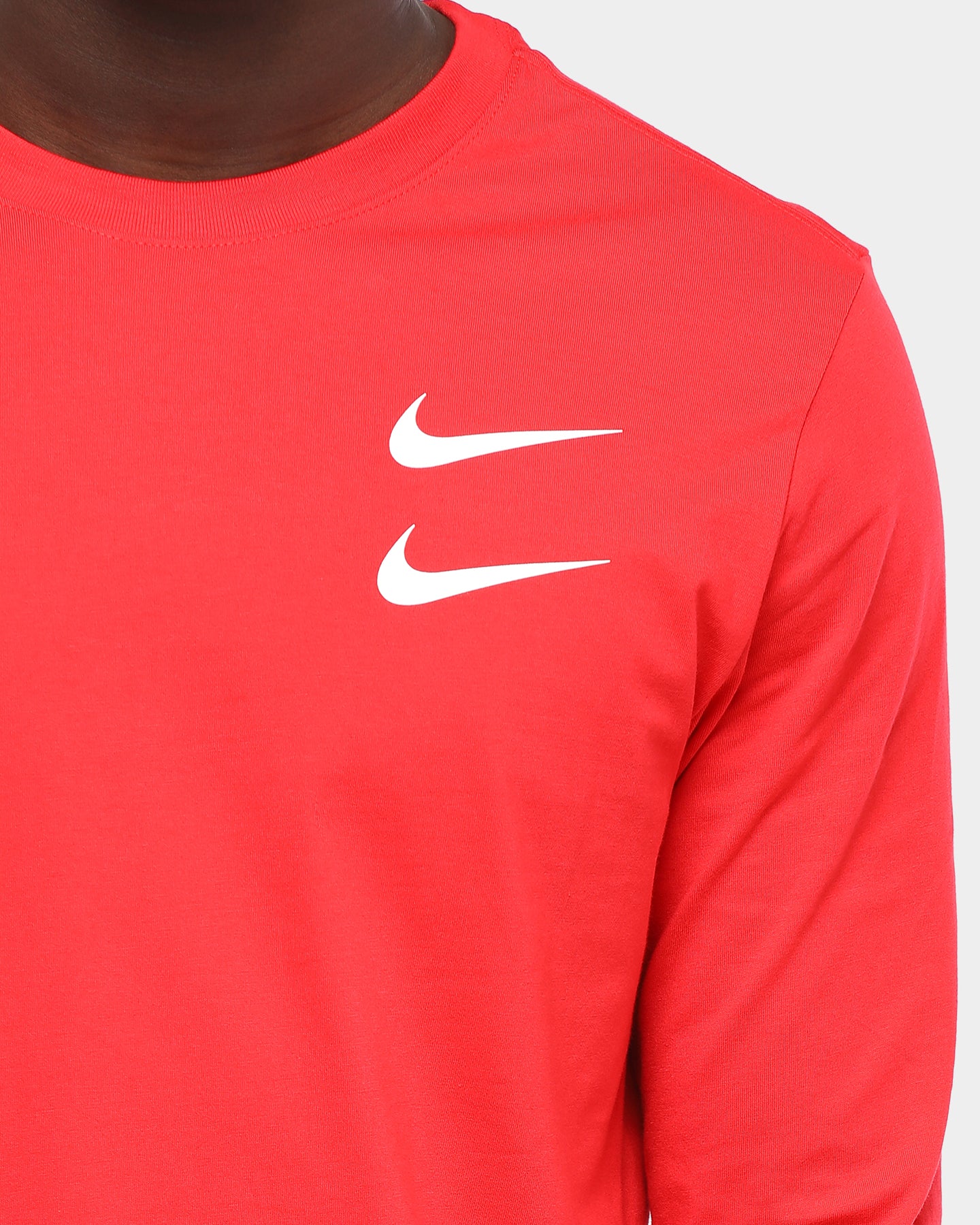 t-shirt nike sportswear swoosh t-shirt nike sportswear swoosh