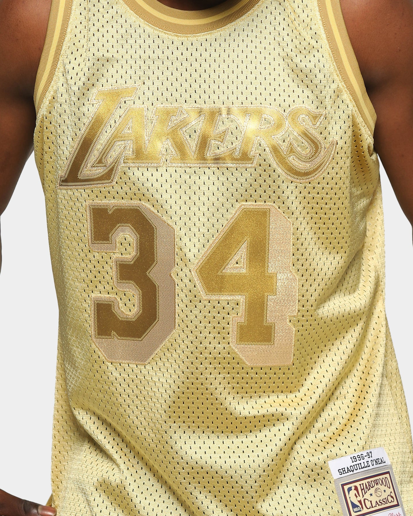 lakers jersey gold