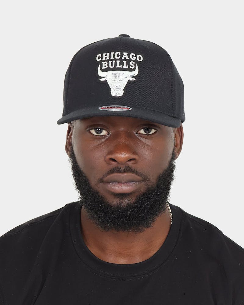 Mitchell & Ness Chicago Bulls 'Metallic Charcoal' Classic Red Snapback Black thumbnail - 7